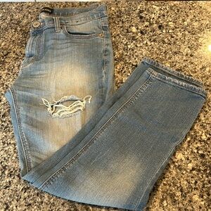 Express Girlfriend Distressed Cropped Jeans • Size 6